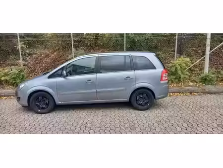 Opel Zafira 1.8 140 Design Edition