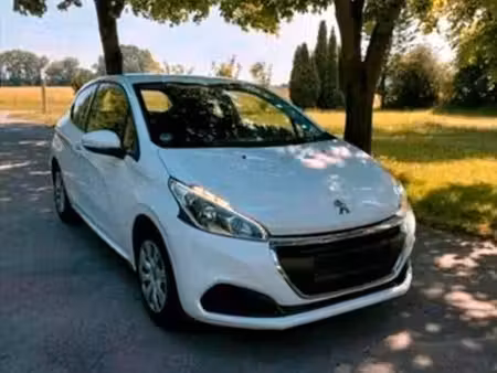 Peugeot 208 1.2 82