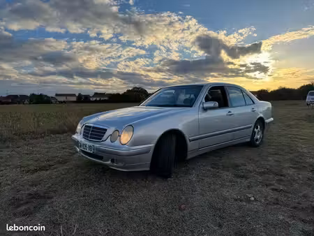 Mercedes-Benz Classe E E 220 2.1