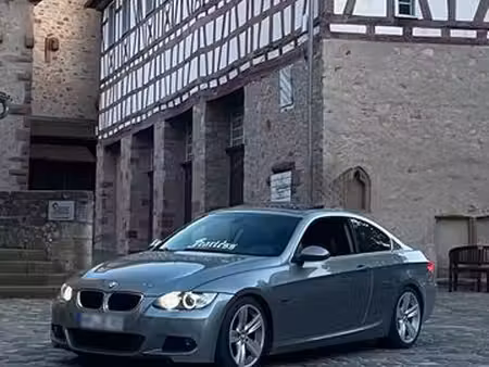 BMW Série 3 325i 218