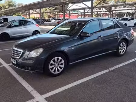 Mercedes-Benz Classe E E 200 2.1 CDI 136