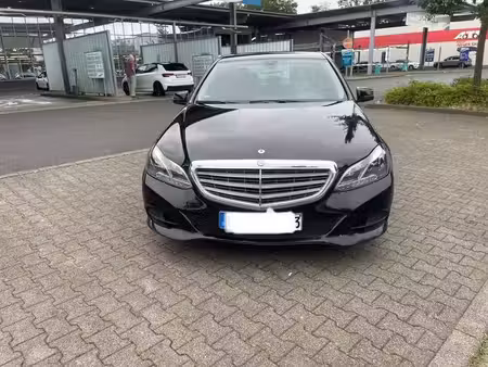 Mercedes-Benz Classe E E 200 2.1 136