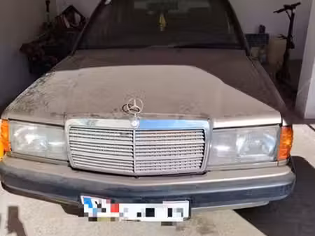 Mercedes-Benz 190 1.9