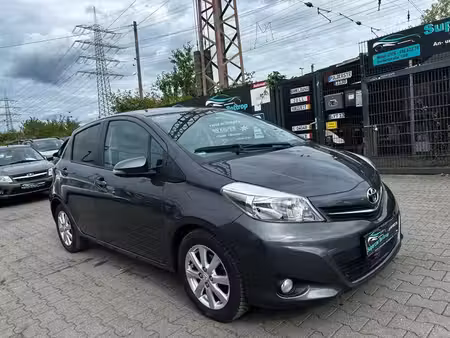 Toyota Yaris 1.3 VVT-i 99 Executive