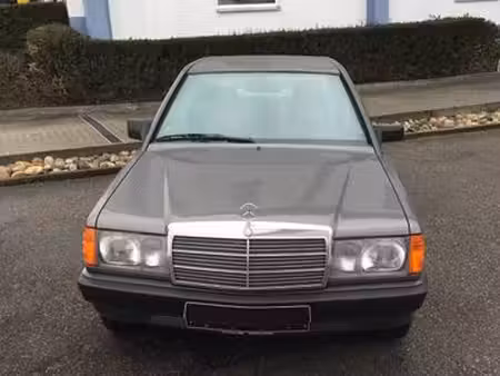 Mercedes-Benz 190 