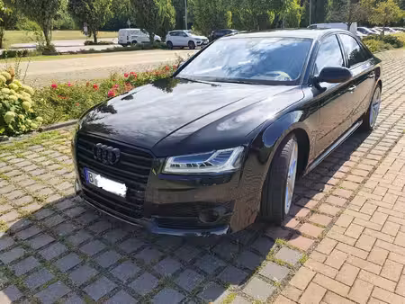 Audi A8 S8 V8 4.0 TFSI quattro