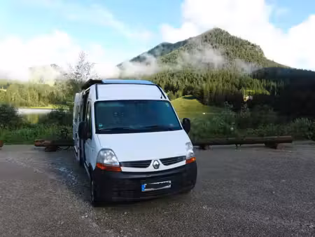 Renault Master 2.5 dCi 120