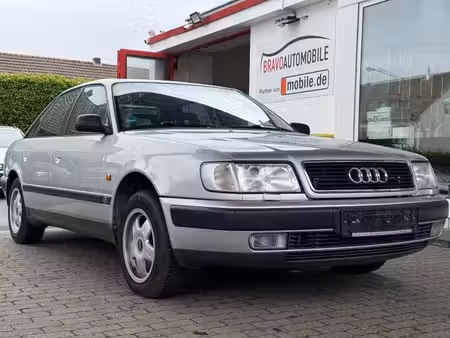 Audi 100 