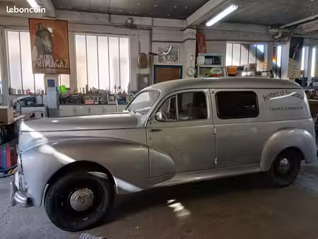 Peugeot 203 