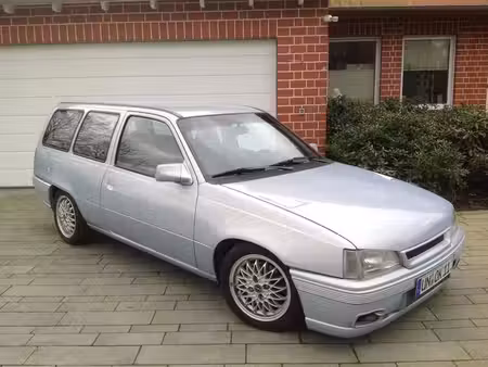 Opel Kadett GSI