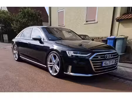 Audi A8 S8 V8 4.0 TFSI 571 quattro