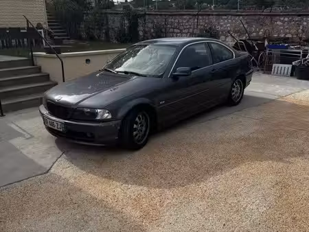 BMW Série 3 320i 2.2 170