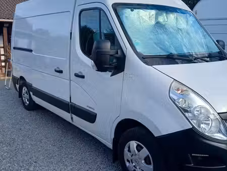 Renault Master 2.3 dCi 125