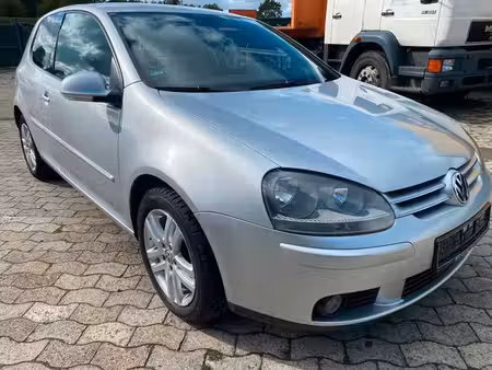 Volkswagen Golf 1.6 102