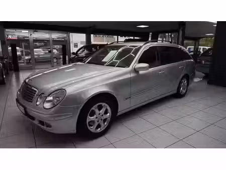 Mercedes-Benz Classe E E 200