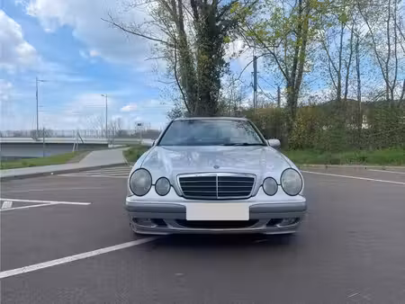 Mercedes-Benz Classe E E 200 Elegance