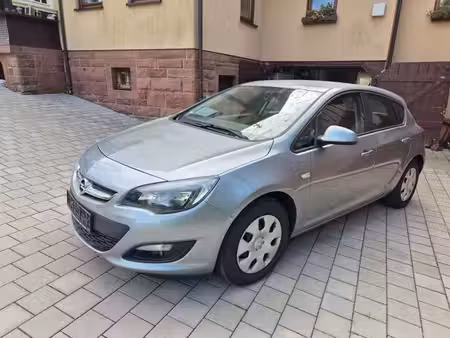 Opel Astra 1.4 Selection
