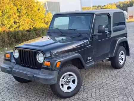 Jeep Wrangler 2.4 143 Sport 4x4