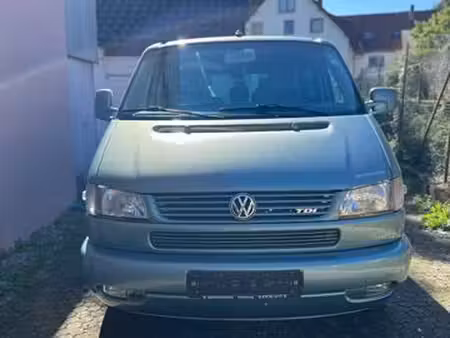Volkswagen Transporter T4 2.5 TDI 102