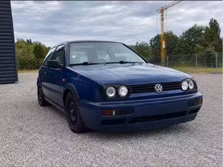 Volkswagen Golf GTD 1.9 75