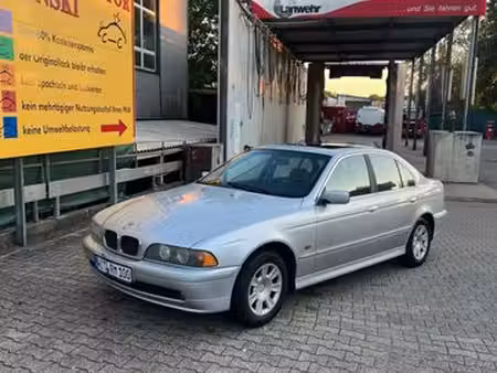 BMW Série 5 520i 2.2 170