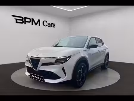 Alfa Romeo Junior Ibrida 1.2 136