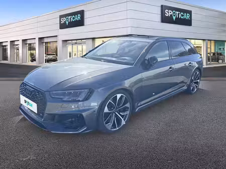 Audi A4 RS4 V6 2.9 TFSI 450 quattro