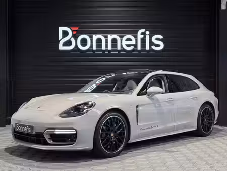 Porsche Panamera Turbo S V8 4.0 4x4