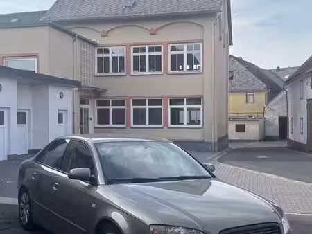 Audi A4 2.0 130