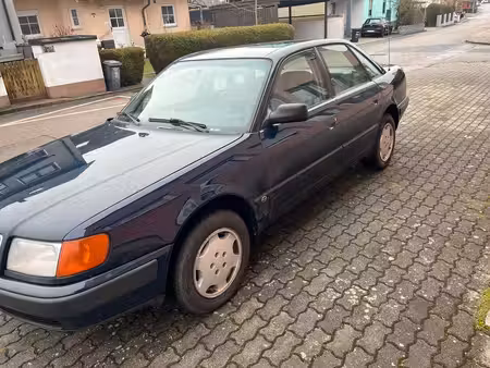 Audi 100 