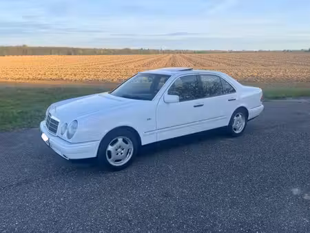 Mercedes-Benz Classe E E 290 2.0 129 Elegance