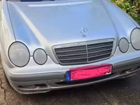 Mercedes-Benz Classe E E 200 Classic