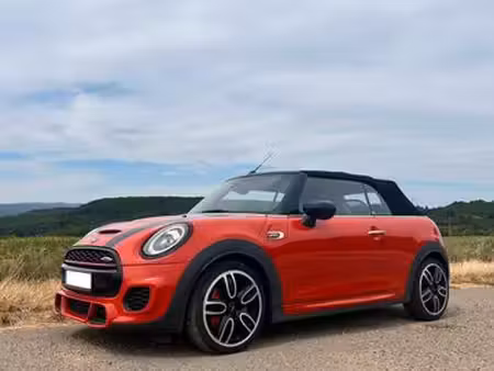 Mini Cabrio John Cooper Works 2.0 231 Essential