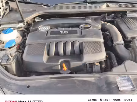 Volkswagen Golf 1.6 102