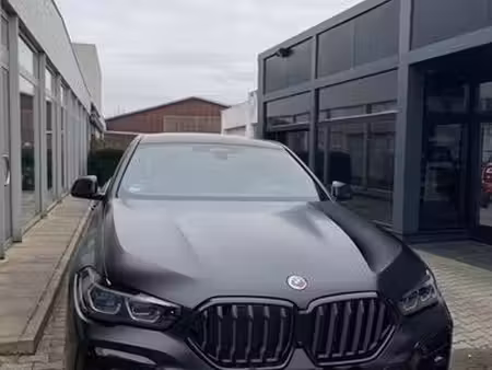 BMW X6 M50i V8 4.4 530