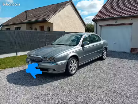 Jaguar X-type 