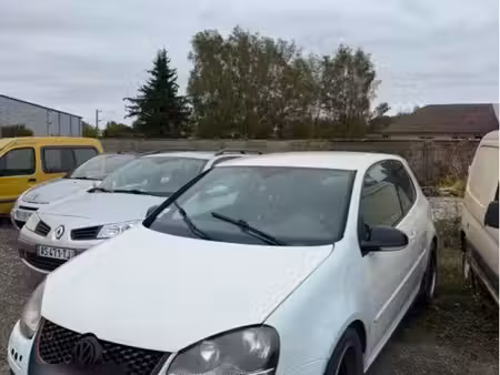 Volkswagen Golf GTI 2.0 200