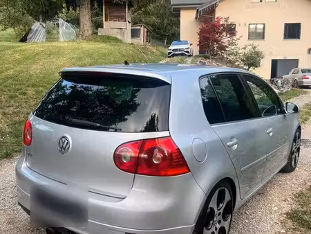 Volkswagen Golf GTI 2.0 200