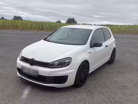 Volkswagen Golf GTI 2.0 TSI 210