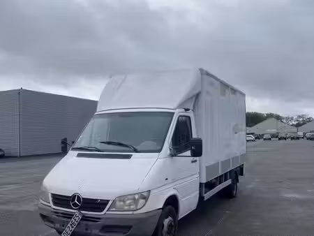 Mercedes-Benz Sprinter 413 2.2 129