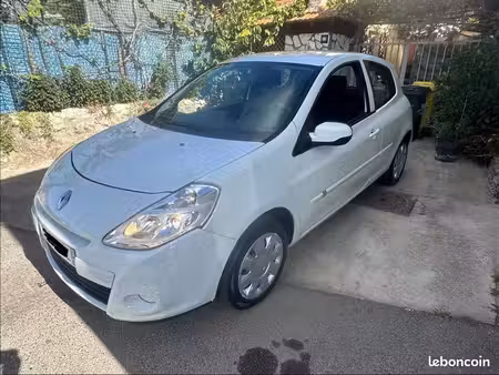 Renault Clio 1.2 75