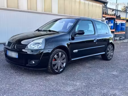 Renault Clio RS 2.0 182