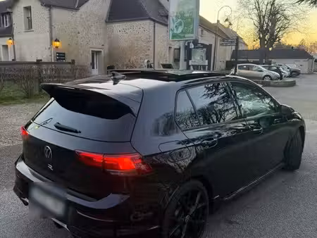 Volkswagen Golf GTI 2.0 TSI 245 Performance