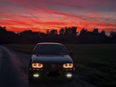 Volkswagen Golf 75
