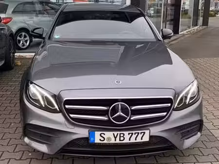 Mercedes-Benz Classe E E 220 AMG Line 4Matic
