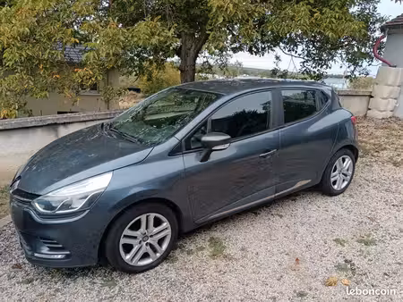 Renault Clio 1.2 75