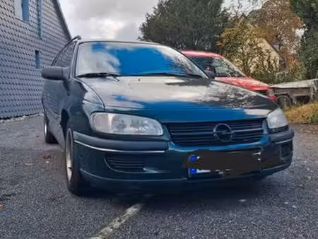 Opel Omega Break 2.0 136