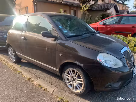 Lancia Ypsilon 1.2 75
