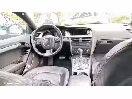 Audi A5 V6 2.7 TDI 190
