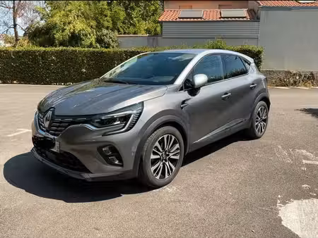 Renault Captur E-Tech 1.6 160 Initiale Paris